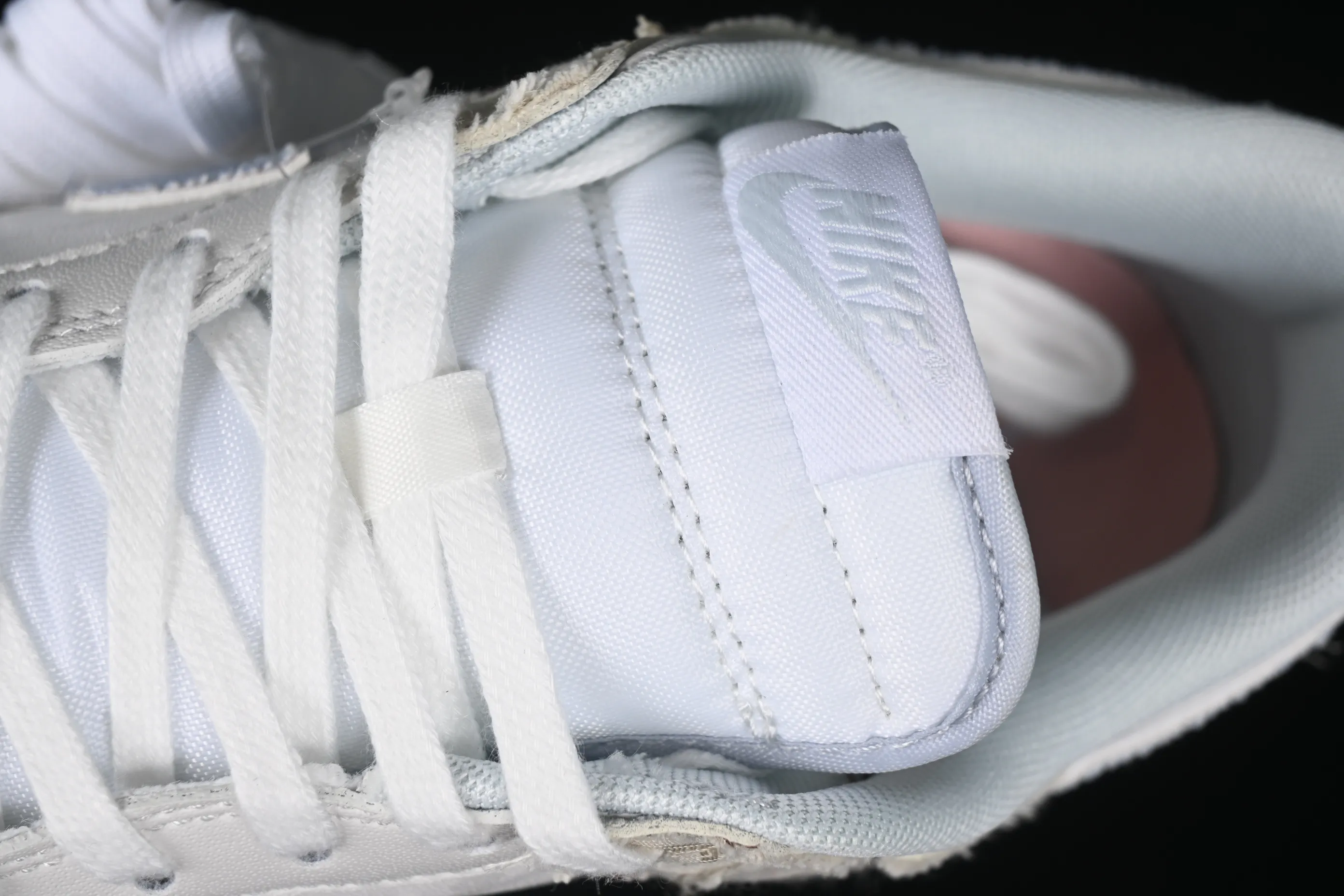 All Categories Nk SB Dunk Series Nk SB Dunk Low Low-top sneakers Nk Dunk Low Retro Panda Prank Lead the Dream Lover Special Gift Box Low-top casual sneakers HF0730-160